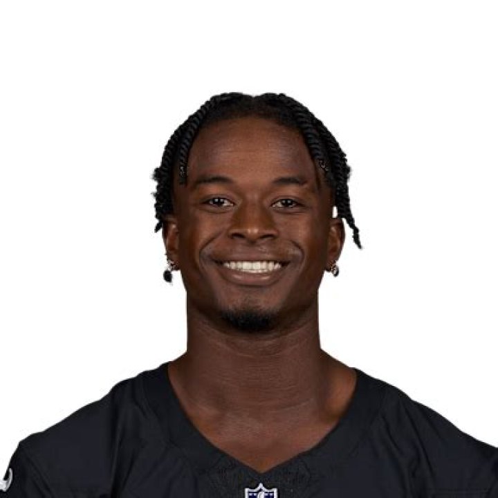 Justin Shorter: Career stats, height, weight, family, college, teams, salary, net worth