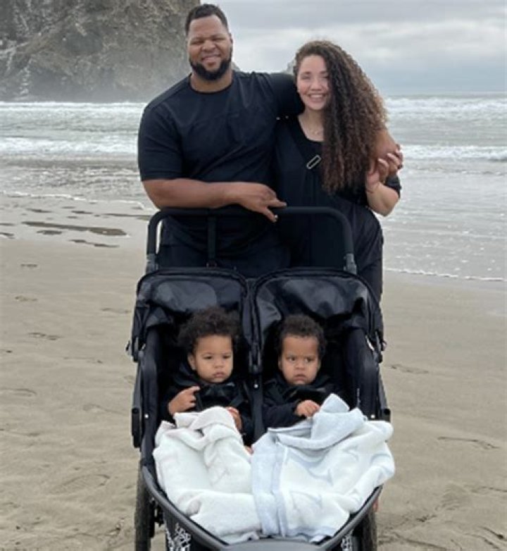 Does Justin Suh have a girlfriend?