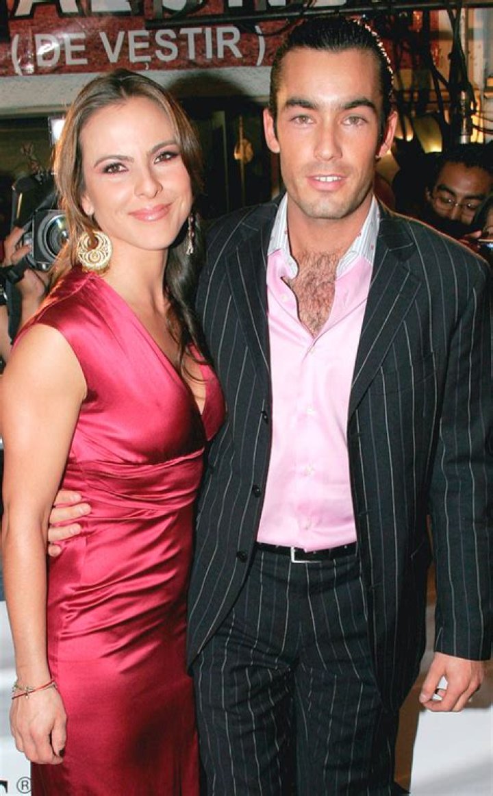 Kate Del Castillo: dating, net worth, tattoos, smoking & body measurements