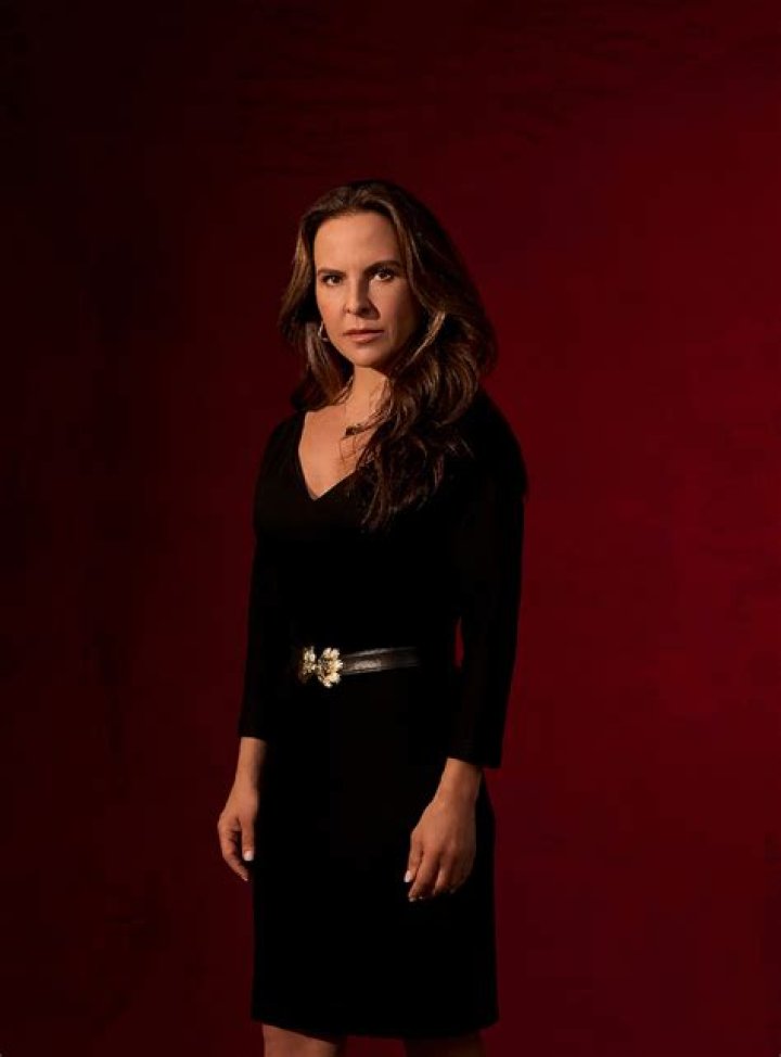 Kate del Castillo In Workout Gear Says “You Can Totally Rock It!” — Celebwell