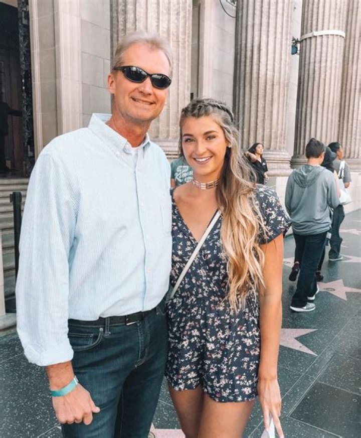 Katie Betzing (Youtuber) Wiki, Bio, Age, Height, Weight, Measurements, Boyfriend, Net Worth, Facts