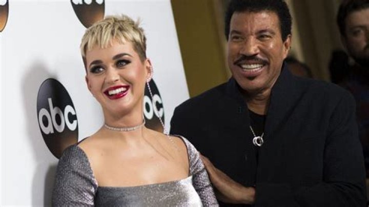 Katy Perry Already Knows Who She Wants To Sing At Her Wedding With Orlando Bloom – Lionel Richie!