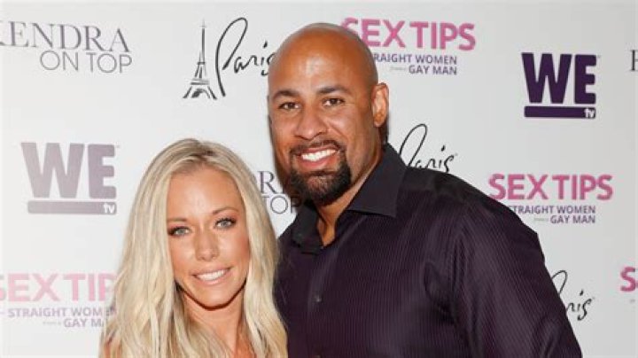 Kendra Wilkinson Tells Fans Online She “Isn’t Looking For Sympathy” Following Hank Baskett Split
