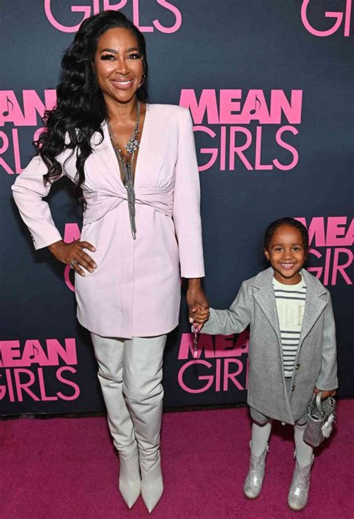Kenya Moore’s Photos Of Brooklyn Daly Have Fans Shading Porsha Williams And Her Daughter, PJ