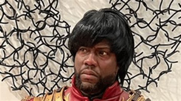Kevin Hart’s ‘Game of Thrones’ Halloween costume might be the best of 2022