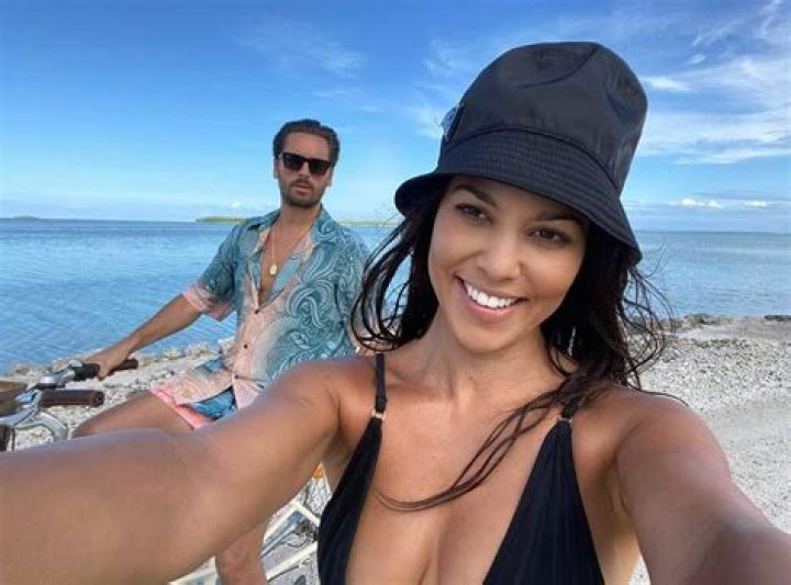 KUWTK: Kourtney Kardashian And Scott Disick Back Together After Exotic Private Island Getaway?