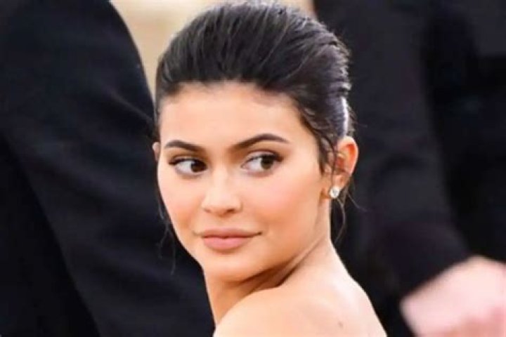 Kylie Jenner Responds To Forbes’ Claims That She Lied Her Way To Billionaire Status