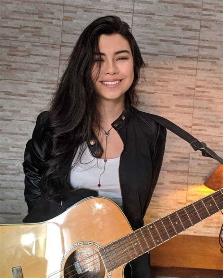 Larissa Liveir Bio, Wiki, Age, Height, Husband, Family, Career and Net Worth