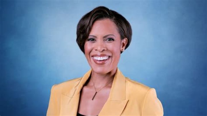 Laura Harris Biography, Age, Education, Career, Husband and Salary