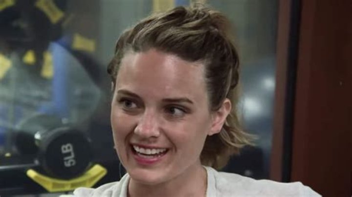 Laurel Stucky Age, Birthday, Height, Married, Boyfriend, Instagram, Net Worth, Wiki, Biography, Family