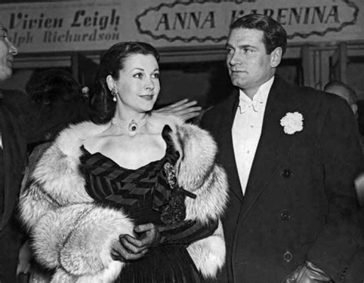 Laurence Olivier Biography - Facts, Childhood, Family Life & Achievements