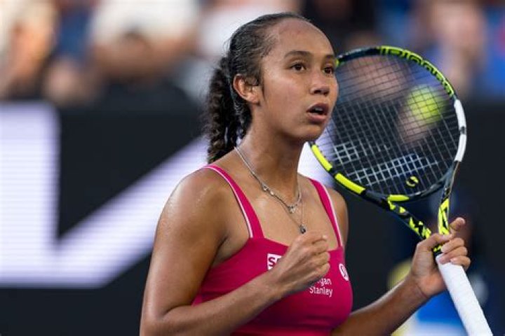 Where is Leylah Fernandez from?