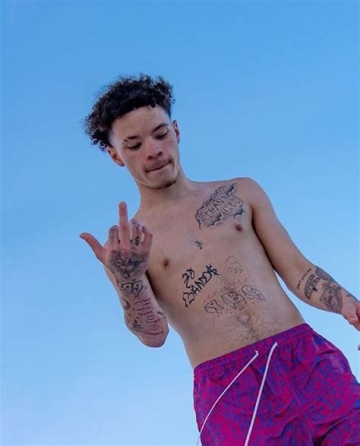Lil Mosey: dating, net worth, tattoos, smoking & body facts