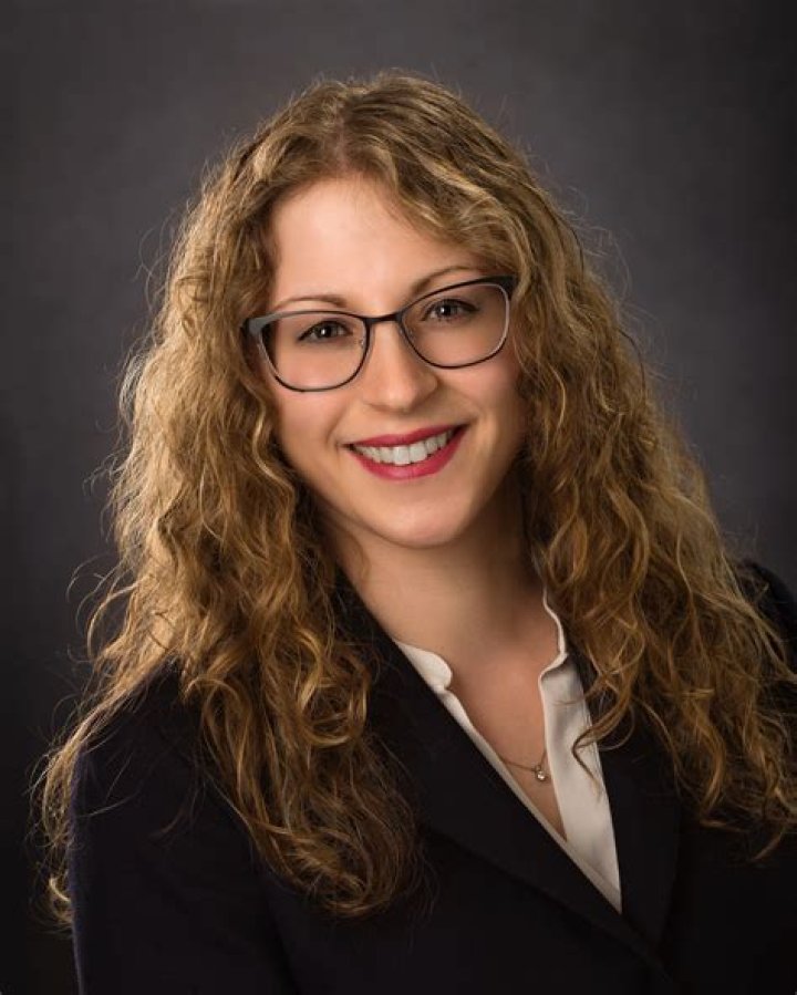 Dr. Linda Drozdowicz, MD – Darien, CT