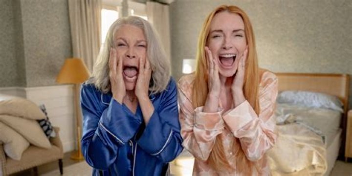 Lindsay Lohan’s Fans Demand She Release ‘Xanax’ Now — ‘It’s A Hit, What Are You Waiting For?’