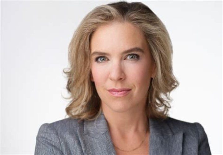Lucy Caldwell Wikipedia Bio Husband Age And Salary |