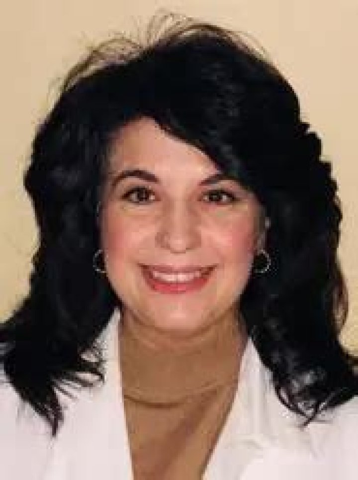 Dr. Lynn Colaiacovo, MD – Hermitage, PA