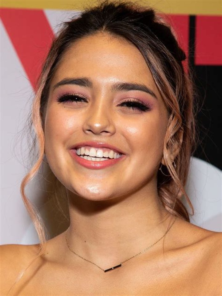 Maia Reficco Wiki, Boyfriend, Age, Height, Parents, Net Worth & More