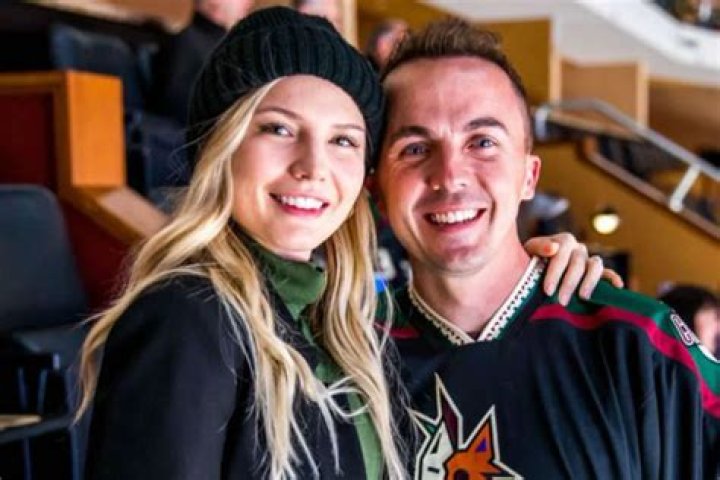 Malcolm In The Middle Star Frankie Muniz Weds Paige Price On The 4th Anniversary Of The Day They Met