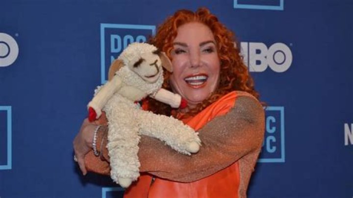 Mallory Lewis Plastic Surgery: Mallory's Swollen Nose Inviting Speculations!