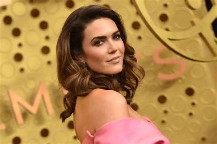 Mandy Moore Opens Up About 3rd Term Pregnancy Challenges And Asks Fans For Help!