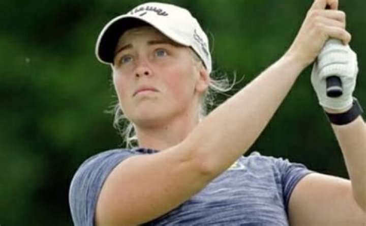 Manuel Akanji Biography, Age, Father, Parents, Girlfriend, Net Worth, Salary, Tatoos and Stats