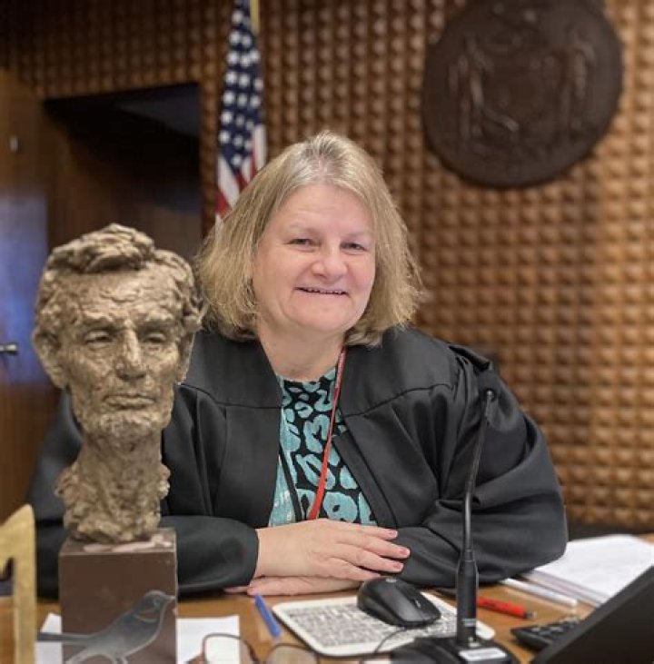 Dr. Marc Wahlquist, MD – Mason, OH