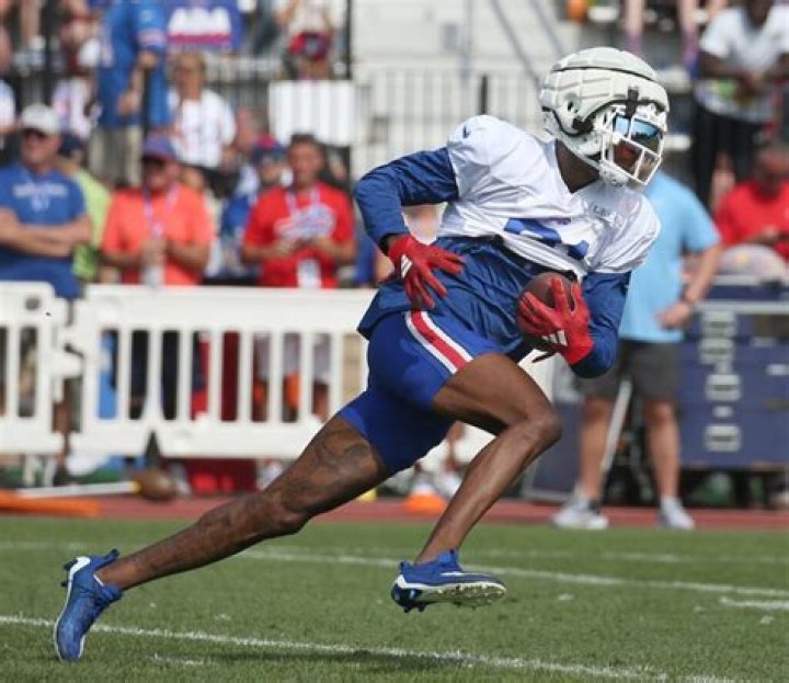 Marquez Valdes-Scantling: Career stats, height, weight, family, college, teams, salary, net worth