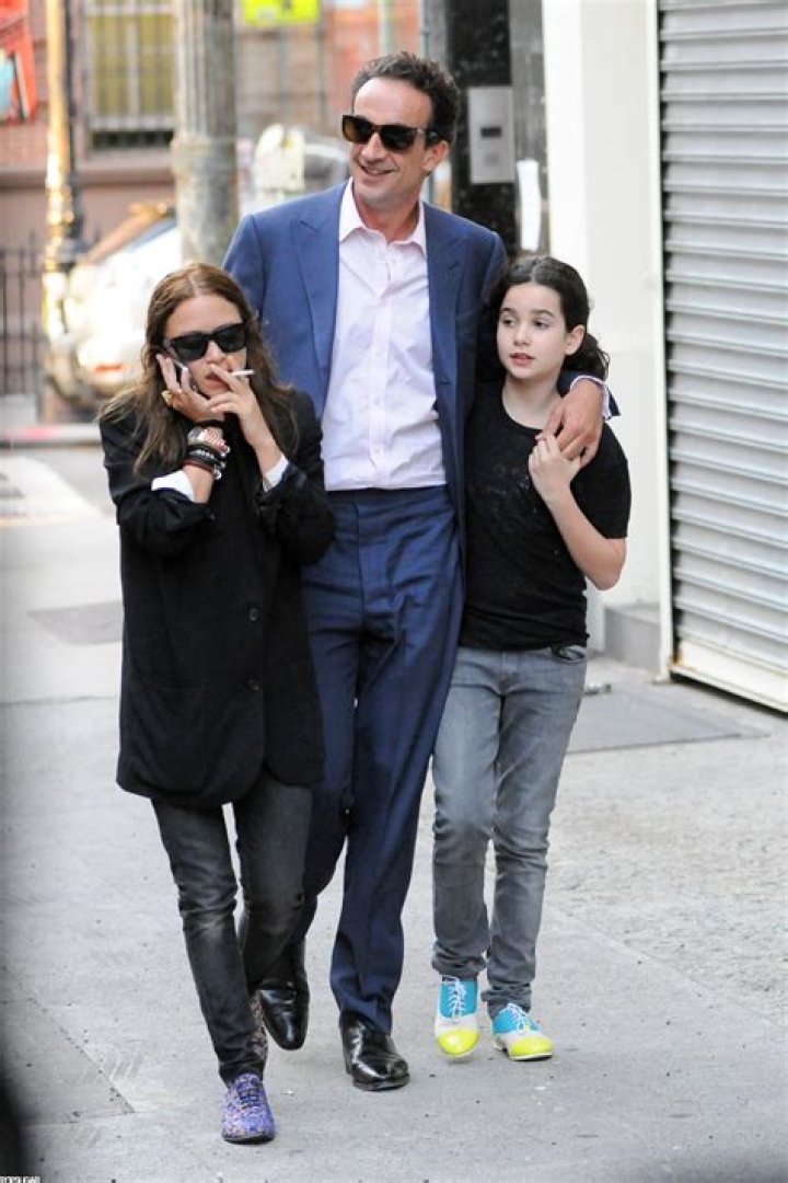 Mary-Kate Olsen & Olivier Sarkozy Couldn’t Agree On Children Before Their Divorce, Claims Insider