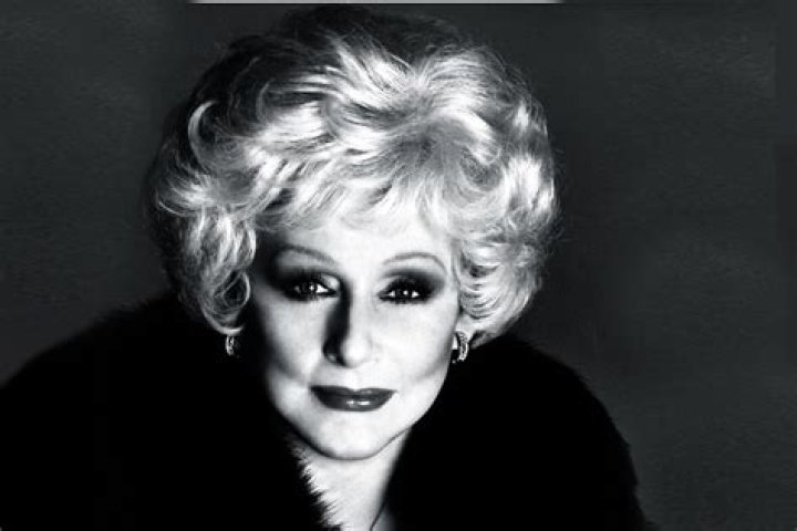 Mary Kay Ash Biography - Facts, Childhood, Family Life & Achievements