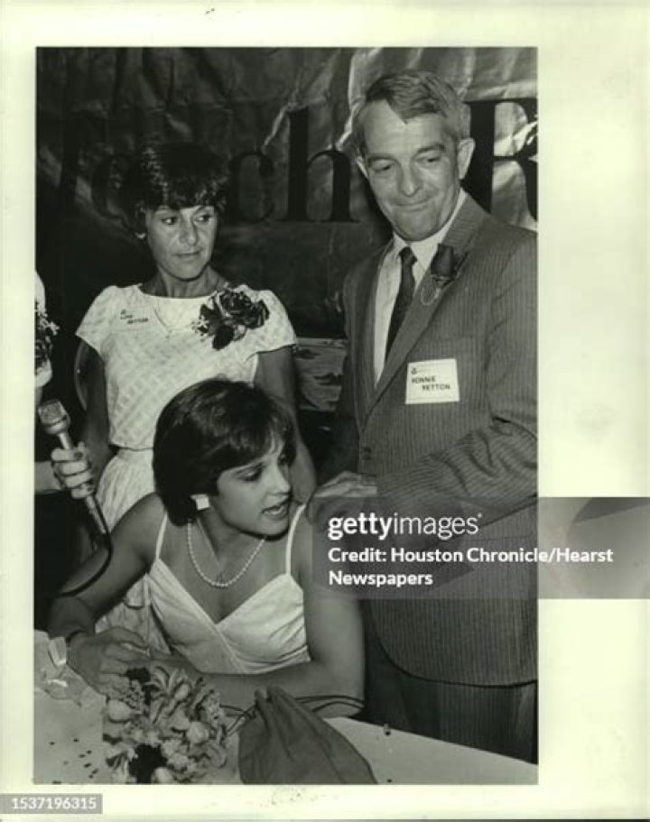 Mary Lou Retton parents: Meet Ronnie Retton, Lois Retton