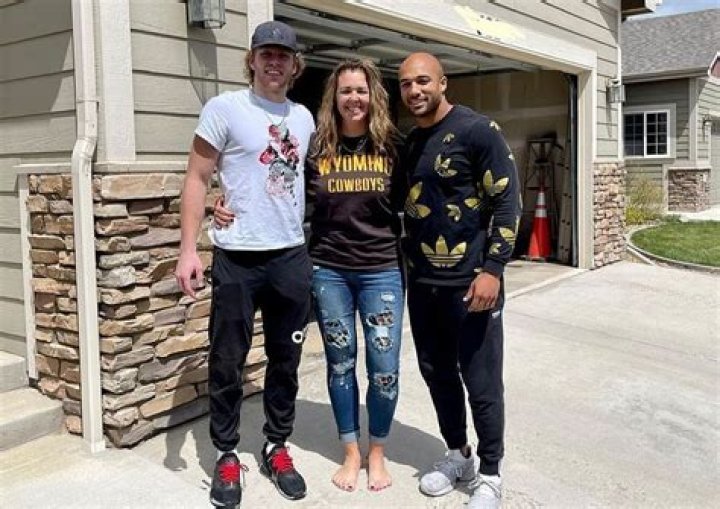 Meet Suzanne Ekeler-Adams On Instagram: Austin Ekeler Mother Details Explored