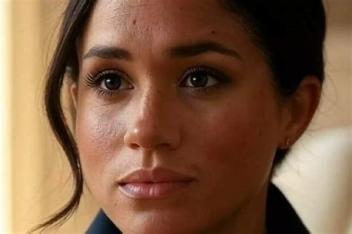 Meghan Markle – Close Friend Reveals She’s Actually Tried To Contact Her Father Many Times Without Success!