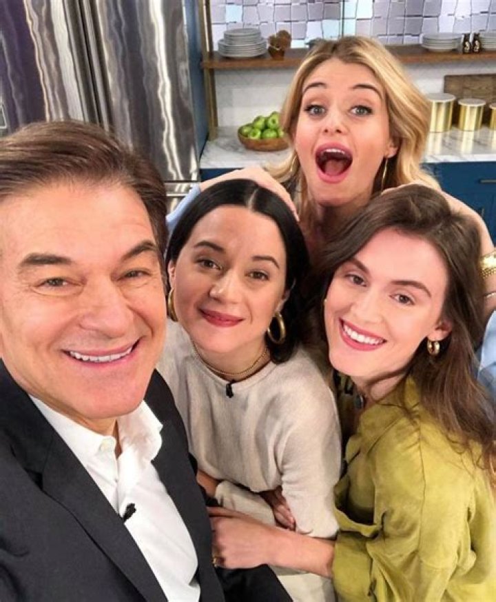 Meet Daphne Oz, Oliver Mustafa Oz, Arabella Sezen Oz and Zoe Yasemin Oz