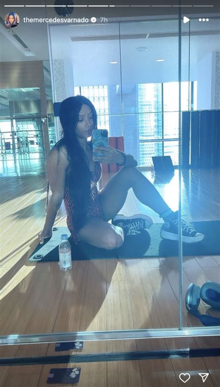 Mercedes Varnado in Workout Gear Shares a New Gym Selfie