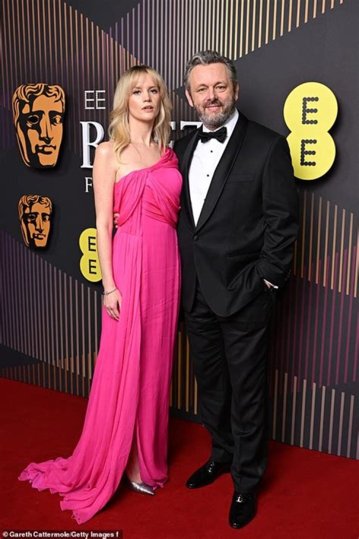 Michael Sheen: Girlfriend, net worth, tattoos, smoking & body facts