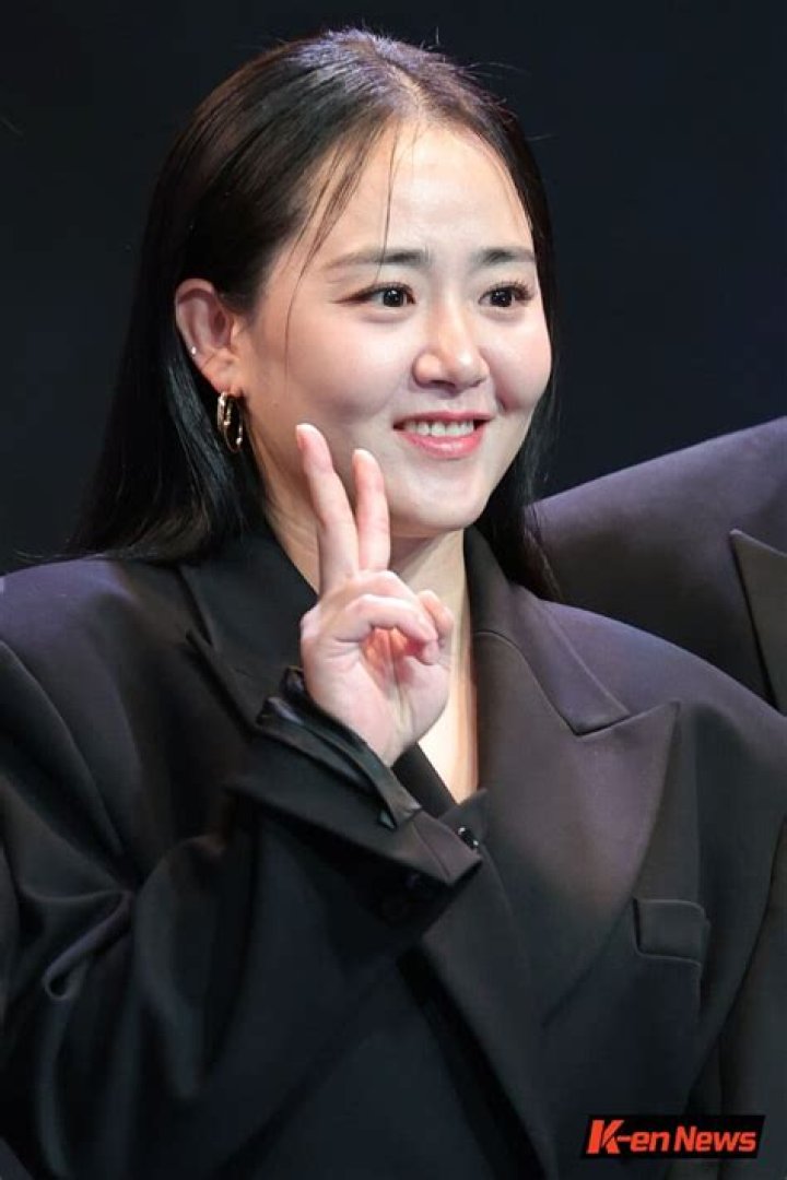 Moon Geun-young Biography - Facts, Childhood, Family & Achievements of South Korean Actress