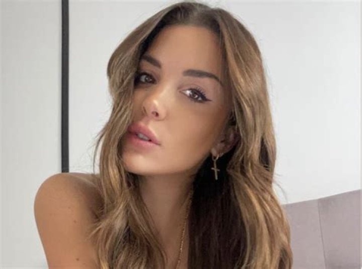 Cata Vallejos in Bathing Suit Says 