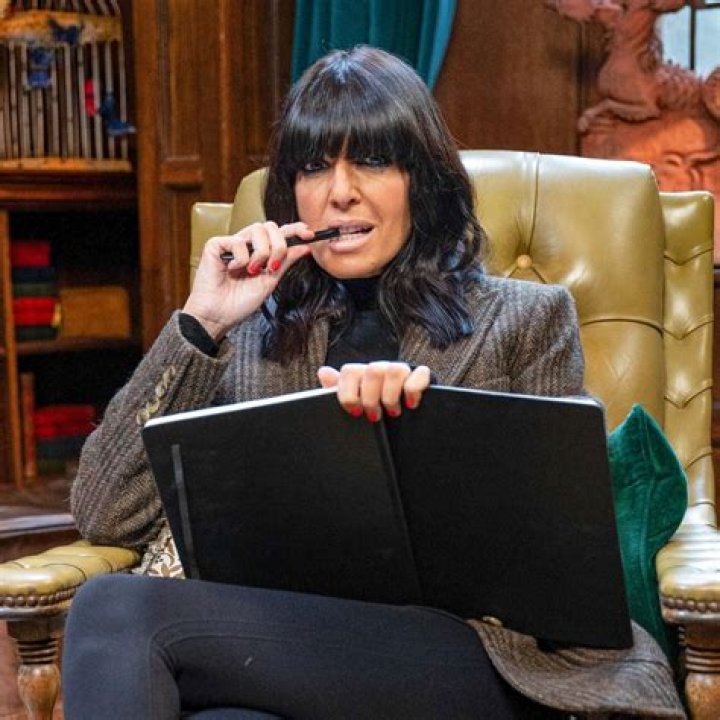 Claudia Romani in Bathing Suit Asks for 