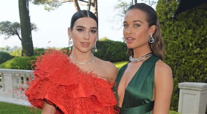 Dua Lipa in Bathing Suit Parties in Miami With Pals — Celebwell