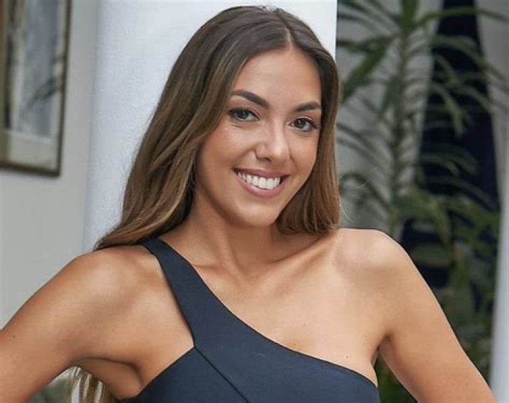 Floppy Tesouro in Bathing Suit Says 