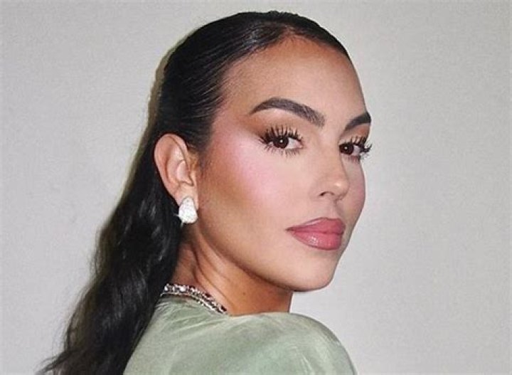 Georgina Rodríguez in Bathing Suit Says 