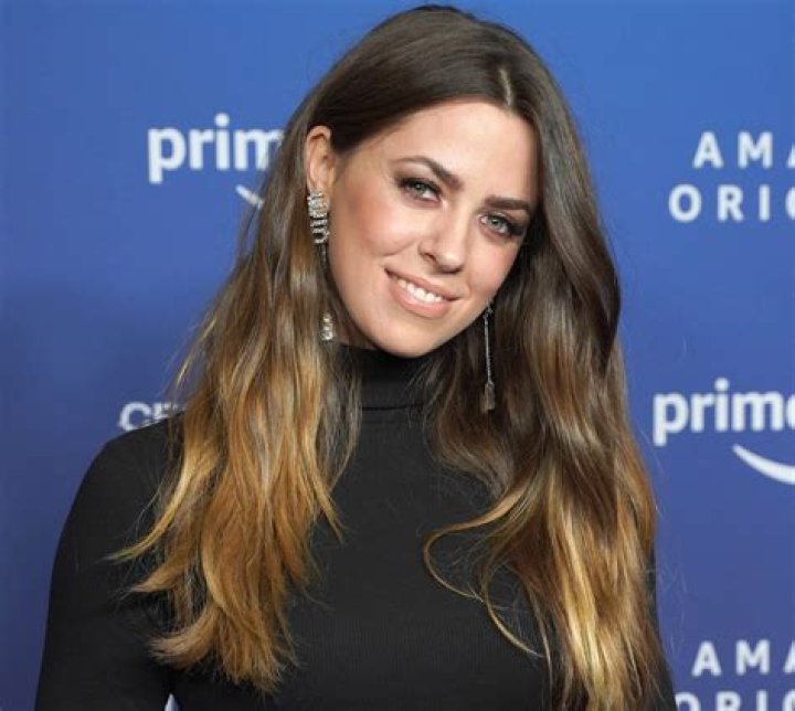 Vanessa Mai in Bathing Suit Says 