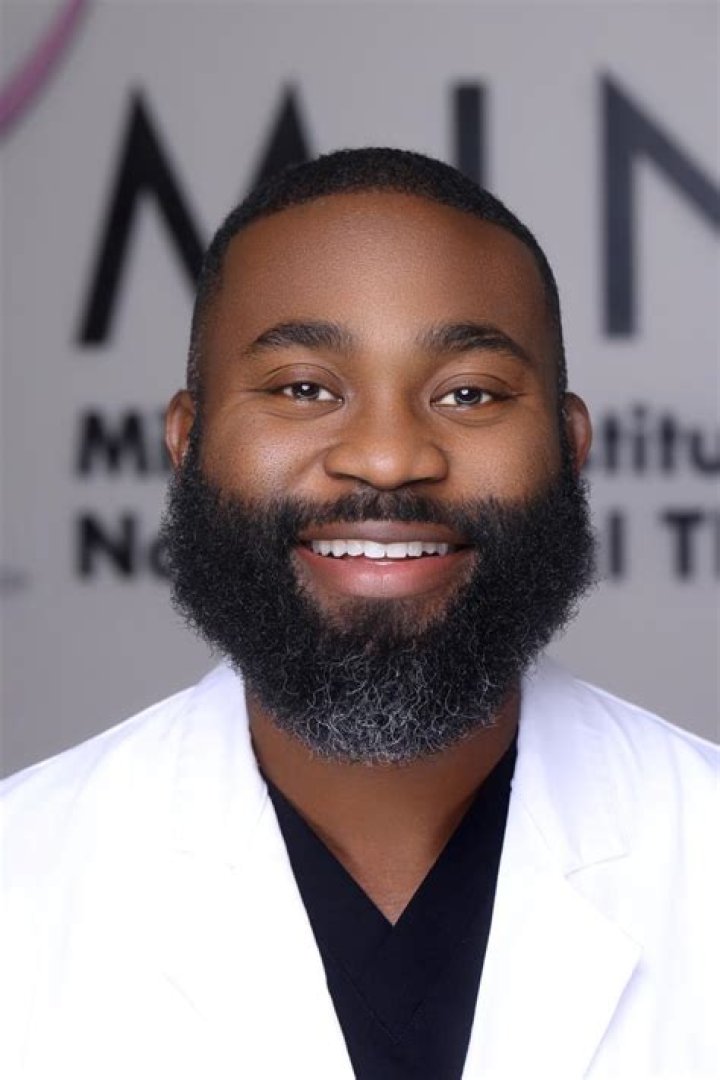 Dr. Olaguoke Akinwande, MD – Saint Louis, MO