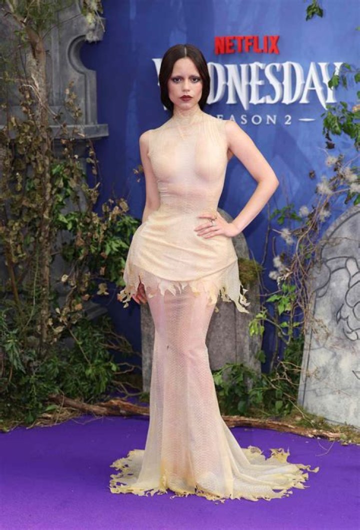 Olivia Culpo Stuns In Jute Mini Dress