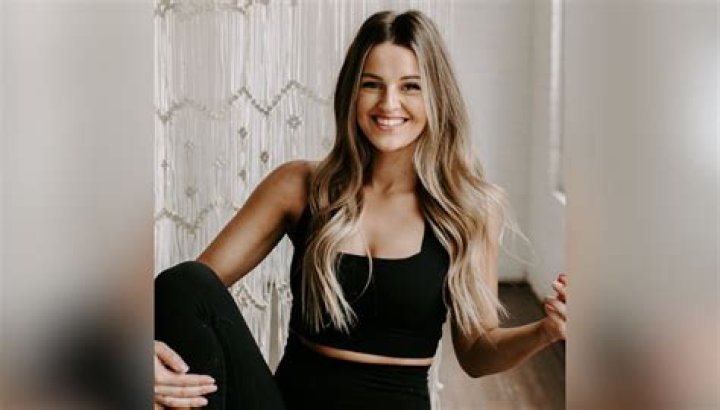 
Olivia Ostrom (TikTok Star) Biography, Age, Boyfriend, Height, Net Worth 