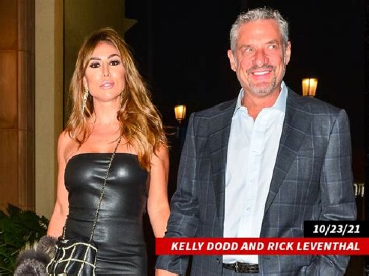 RHOC – Kelly Dodd Celebrates First Anniversary With Rick Leventhal After Revealing He’s Moved to California