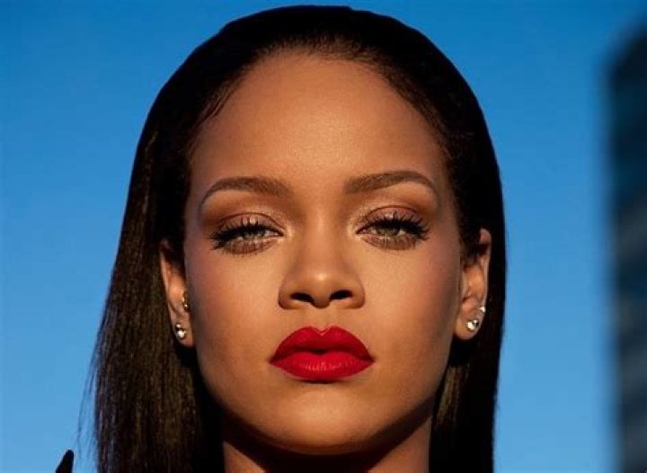 Rihanna Gives Fans An Eyeful While Leaving Music Video Shoot — The New Album Seems Really Close