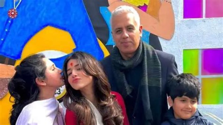 Rinke Khanna - Bio, Facts, Family Life of Indian Actress