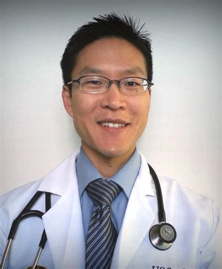 Dr. Robert Lee III, MD – Manahawkin, NJ